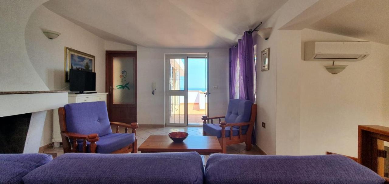 Appartamento Terrazza Vista Mare Кала-Гононе Екстер'єр фото